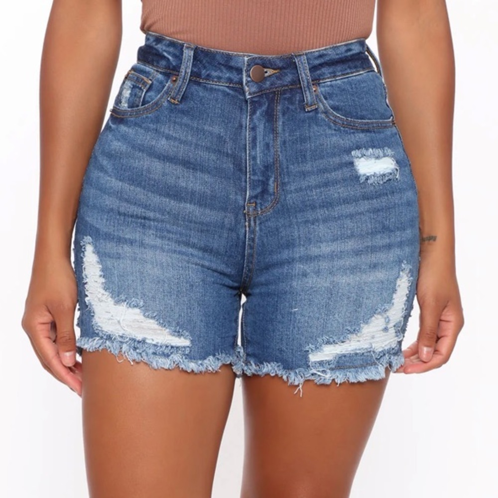 High Rise Shorts - Medium Wash